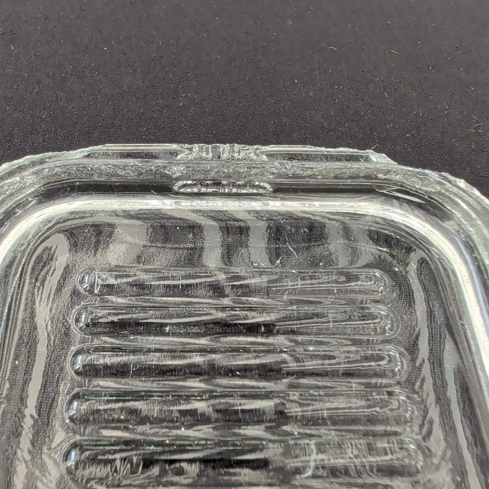 Vintage Clear Glass Ribbed Covered Rectangular Refrigerator Dish FLAWS